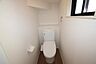 トイレ：写真は1階トイレですが、2階にもあります♪