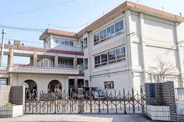 大分市立城南小学校 1511m