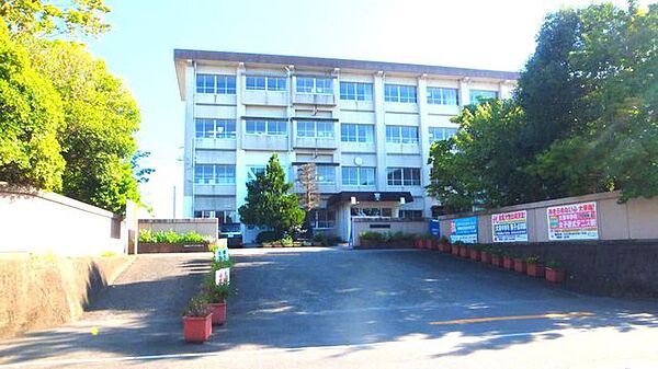 大分市立大東中学校 1281m