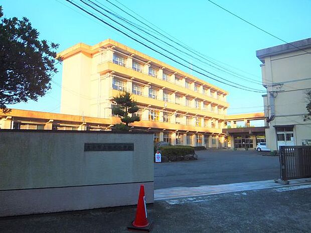大分市立田尻小学校 659m