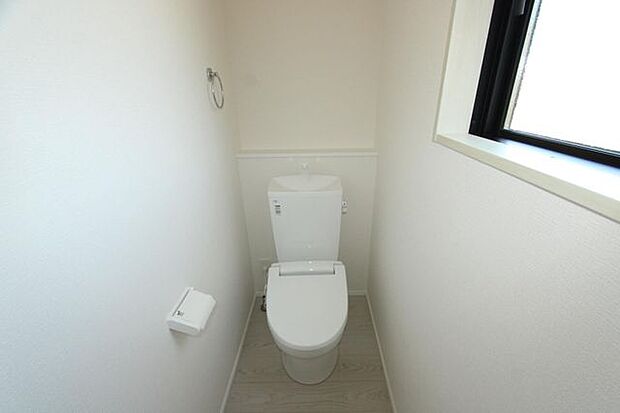 2階にもトイレがあると安心ですね
