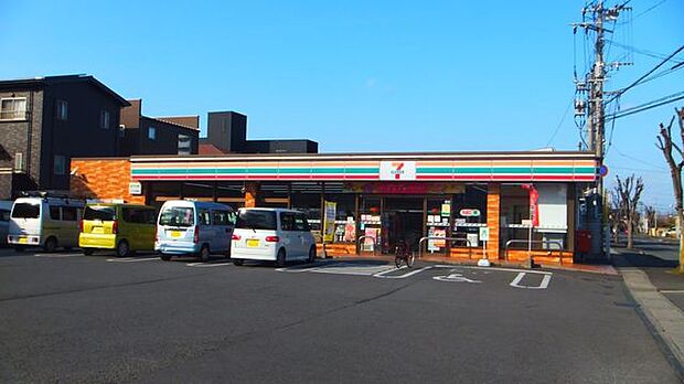 セブン-イレブン大分下郡南店 887m