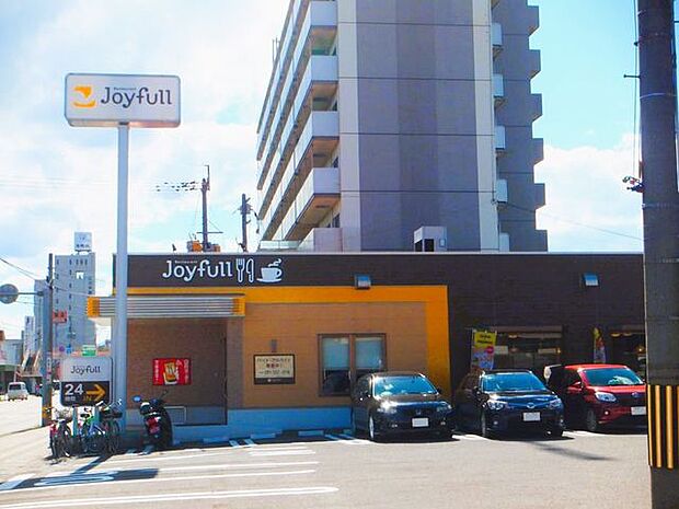 ジョイフル萩原店 554m