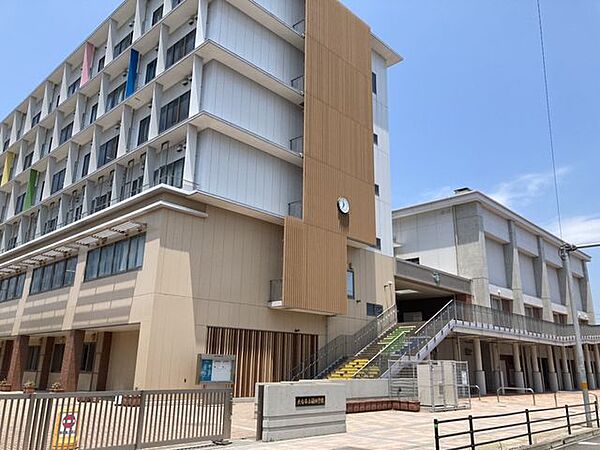 大分市立碩田学園 1075m