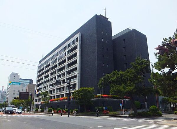 大分市役所 582m