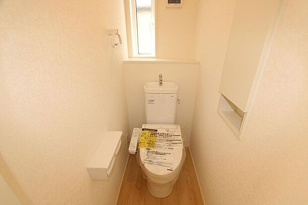 2階にもトイレがあると安心ですね