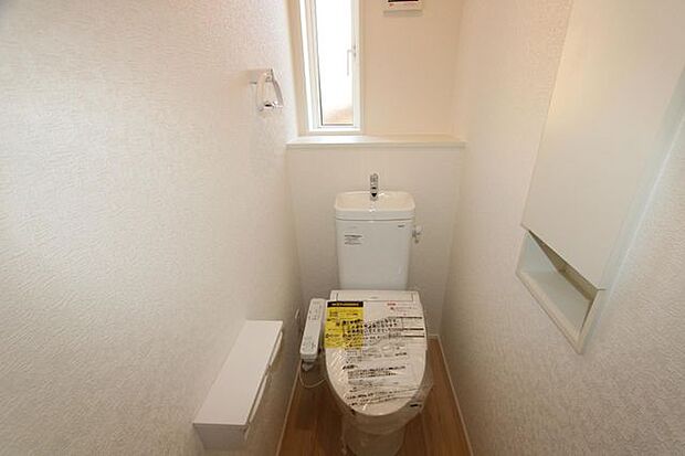 2階にもトイレがあると安心ですね