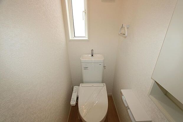 2階にもトイレがあると安心ですね