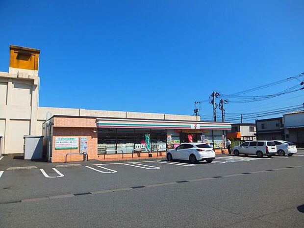 セブン-イレブン大分弁天店 311m