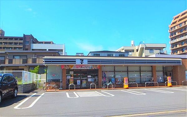 セブン‐イレブン　大分要町店 237m
