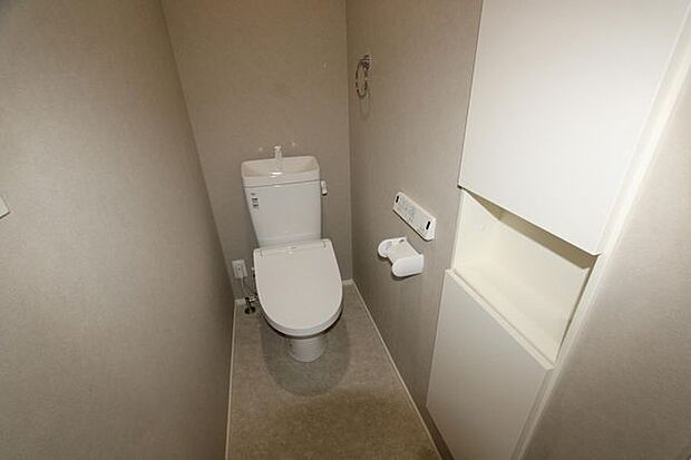 2階にもトイレがあると安心ですね