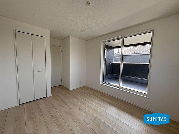 バルコニーへ出られます◎WIC完備♪