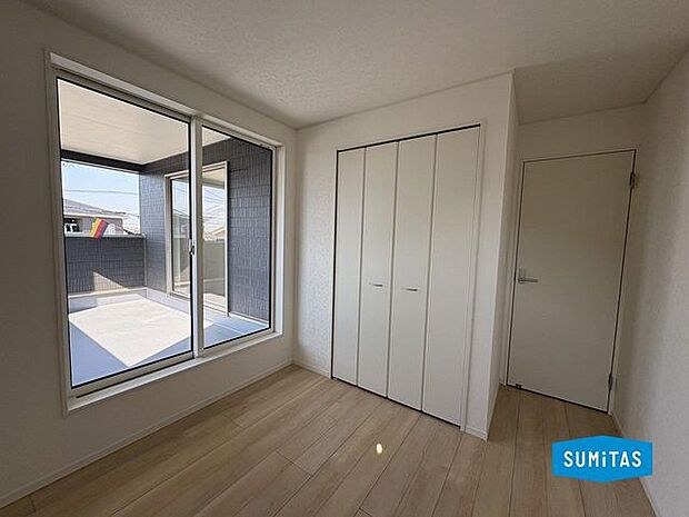 2室利用可能バルコニーでこちらのお部屋からも出られます◎