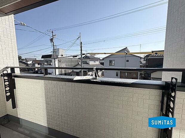 インナーバルコニーなので急な雨も安心です◎