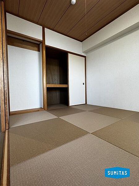 リビング横の和室はキッズスペースやお昼寝にも◎