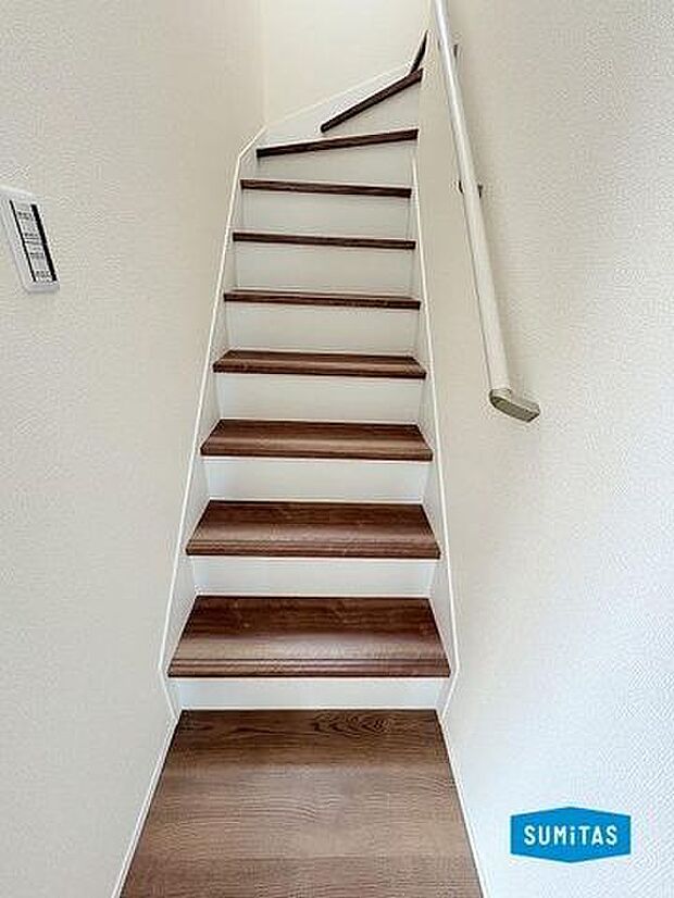 手すり付き階段