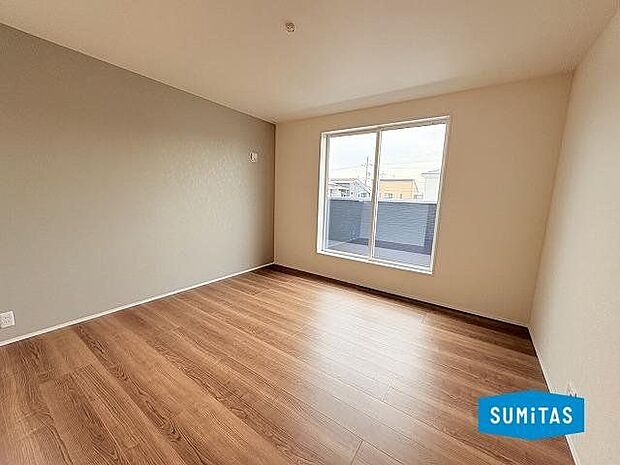 2階 南東側 5帖 洋室