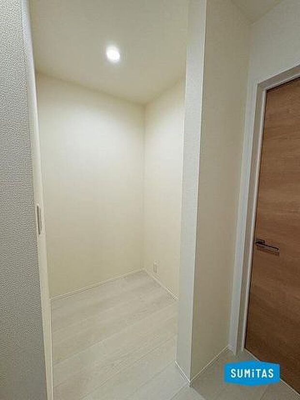 2階 ホール フリースペース 収納など多用途にお使いいただけます♪