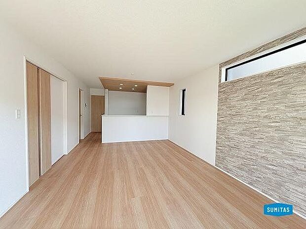 対面式キッチンでお子様の様子が見られて安心♪