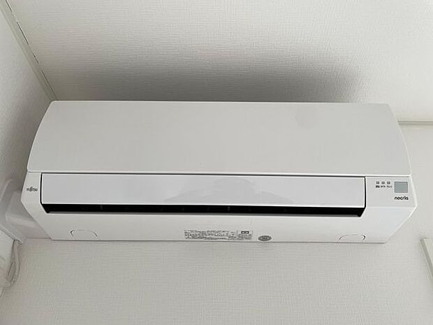 リビングには大容量エアコンが標準で付いています♪