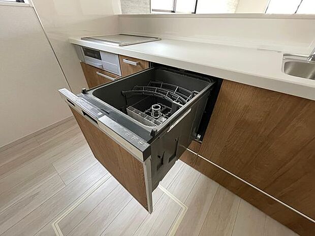 ビルトイン食洗機で洗い物の時間を短縮♪洗浄開始時間も設定可能です♪