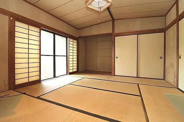 8畳の和室
