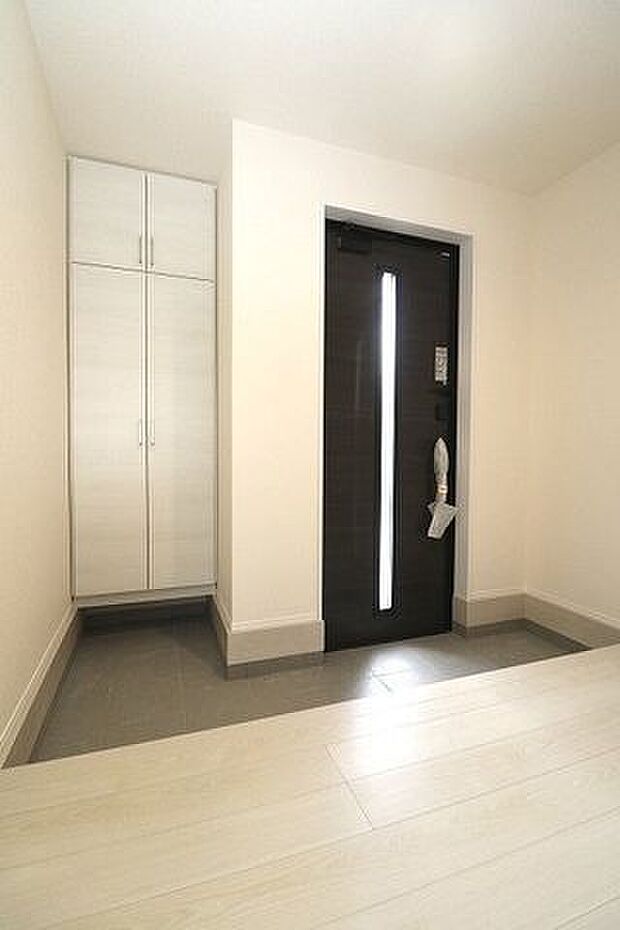 広い玄関ホール