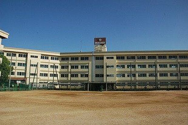 総社市立総社西中学校 1226m