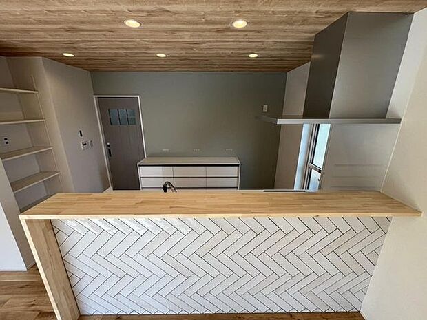 おしゃれなキッチンカウンターが魅力の空間です☆