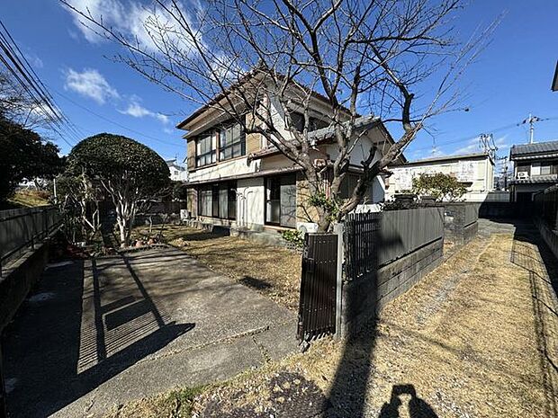 現状上物ありますが、解体更地渡しです!