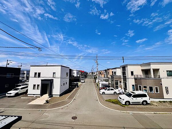 【住戸からの眺望】視界が大きく広がる眺望が、住まいに開放感をプラス。
