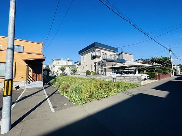 【現地】地下鉄東豊線「環状通東」駅方面へつながるバス便が利用でき、暮らしの行動範囲も広がる立地。