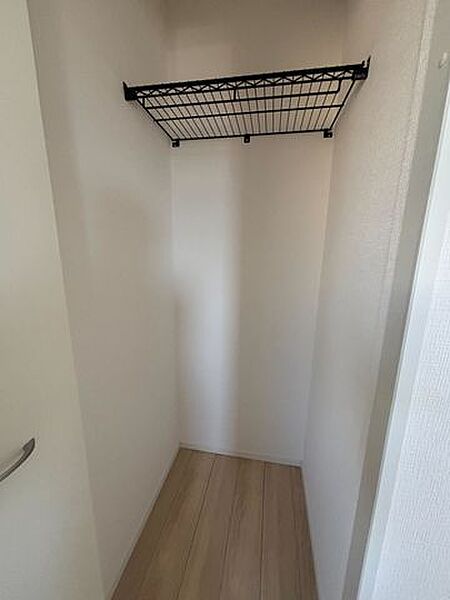 2F 7.25帖部屋の収納(2)