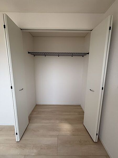2F西側 6帖部屋の収納。