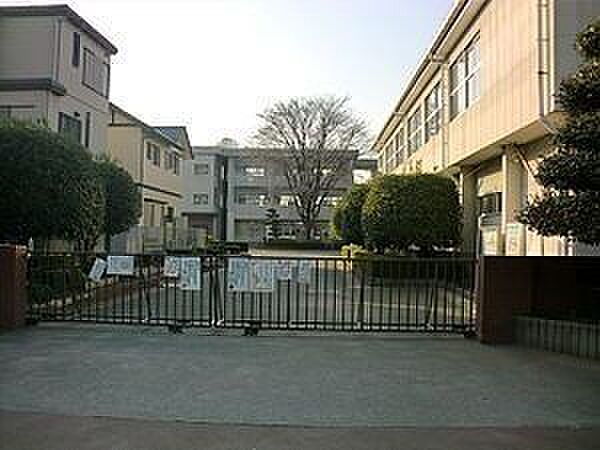 熊本市立楡木小学校 919m