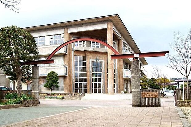 熊本市立井芹中学校 1560m