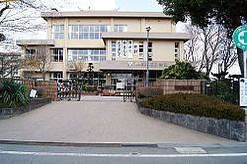 熊本市立楠小学校 795m