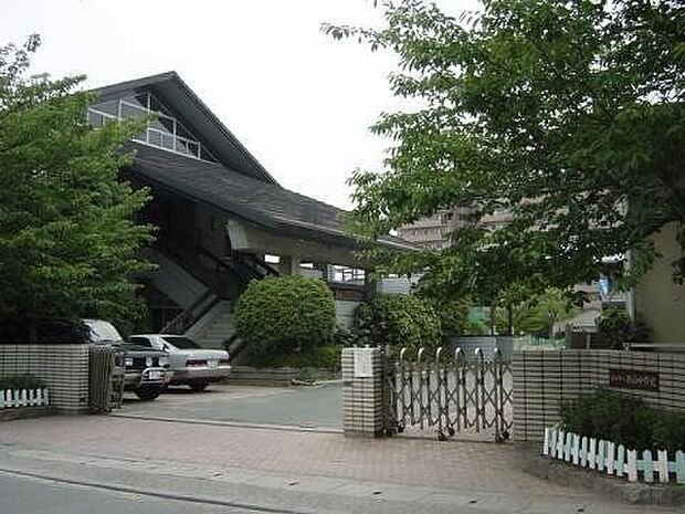熊本市立西山中学校 259m