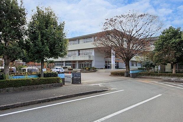 熊本市立龍田中学校 1359m