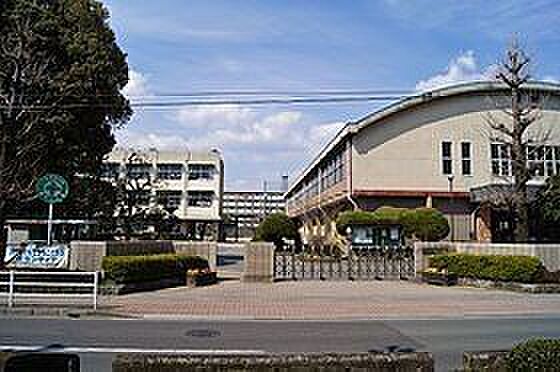 熊本市立東町小学校 1389m