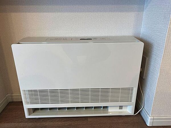 暖房機