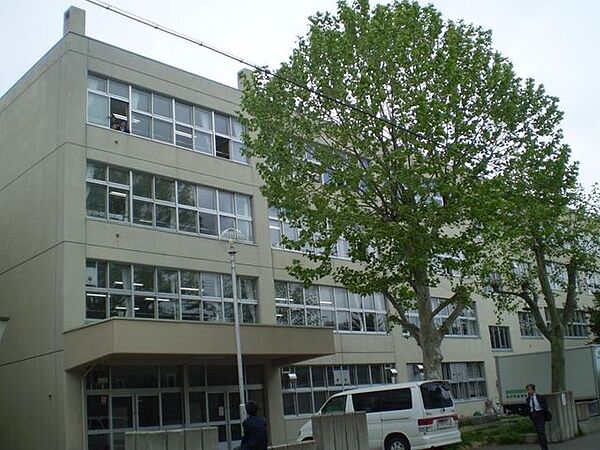 発寒中学校 1970m