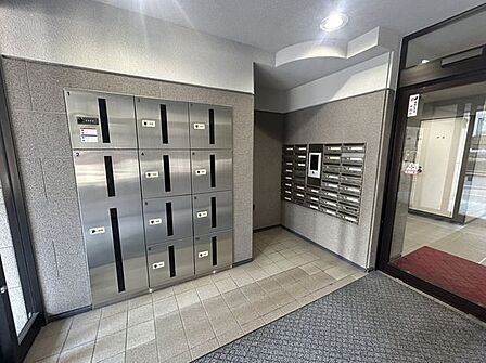 【宅配ボックス】不在時でも荷物が受け取れる宅配ボックスを完備!