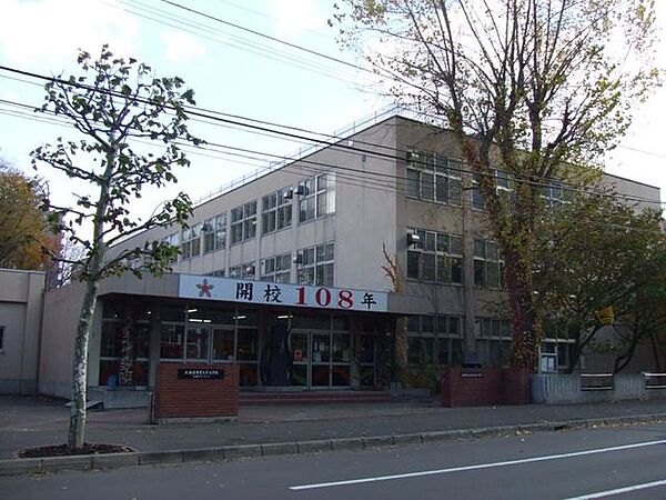 北九条小学校 1300m
