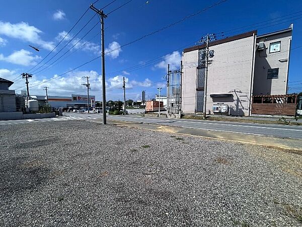 売買対象地 (2方道路・角地)