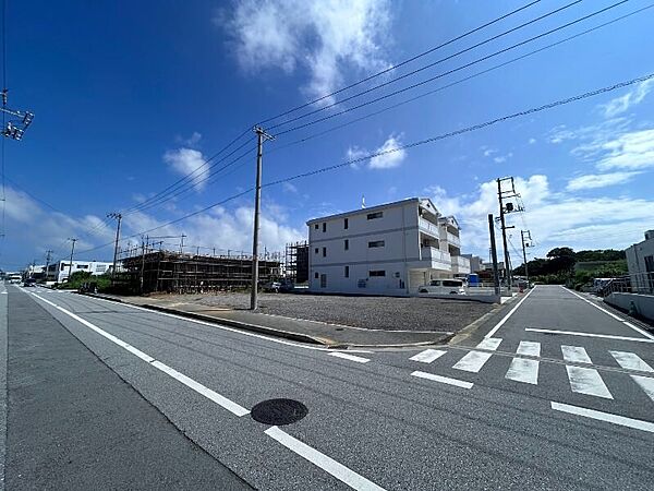 売買対象地 (2方道路・角地)