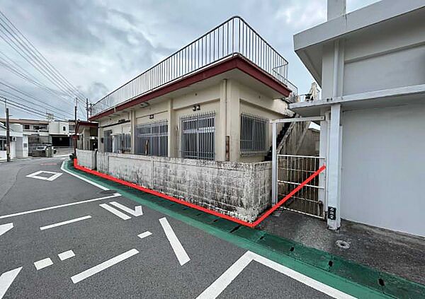 北側の建物