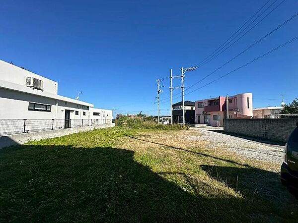 【87坪一括】更地・建築条件なし！学校・買い物・医療施設が身近に揃う、生活しやすい住環境です！【でいご不動産098－938－1090】