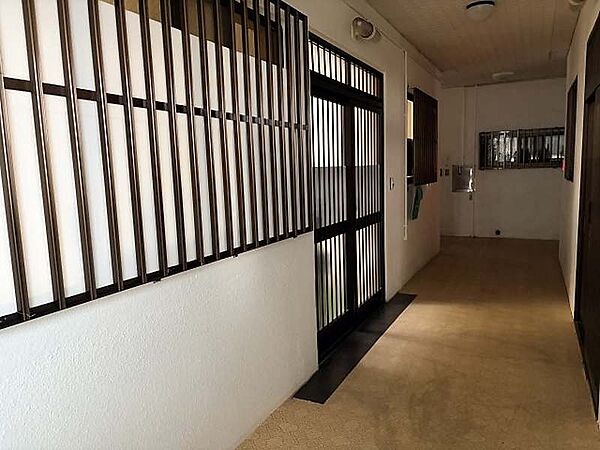 実際のサイズ感は現地でご確認ください。