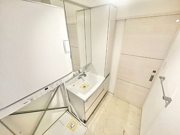 独立洗面台完備！清潔感のある水回り空間です♪